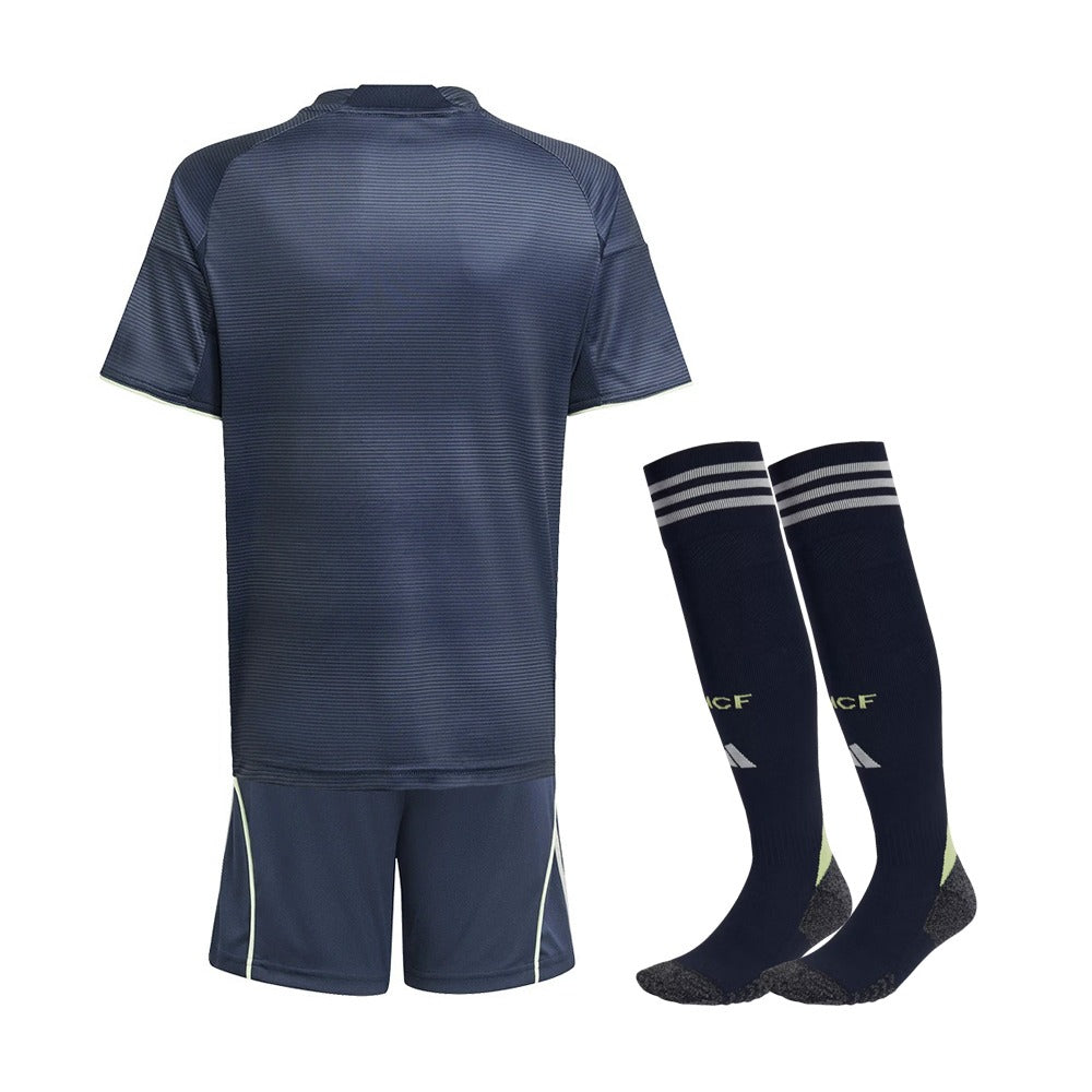 KIT ENFANT REAL MADRID EXTERIEUR 2025/2026